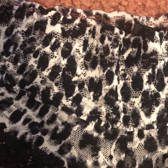 Victoria Secret The Lacie Panty - Picture 2 of 6